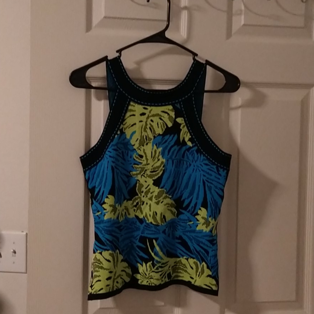 SOLD🚫 *** Cache tank top